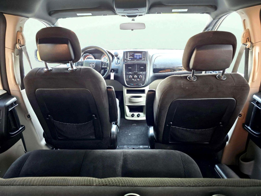 2017 Dodge Grand Caravan Image 28