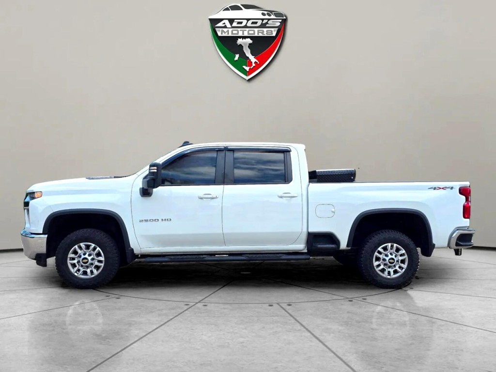 2022 Chevrolet Silverado 1500 Image 2