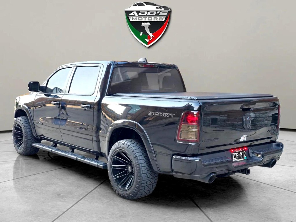 2021 RAM 1500 Image 3