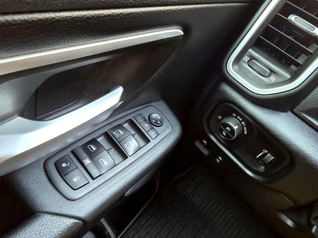 2021 RAM 1500 Image 14