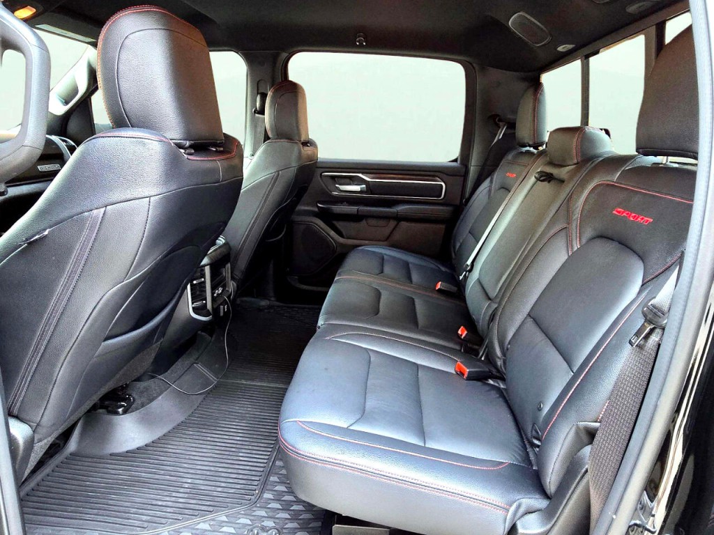 2021 RAM 1500 Image 24