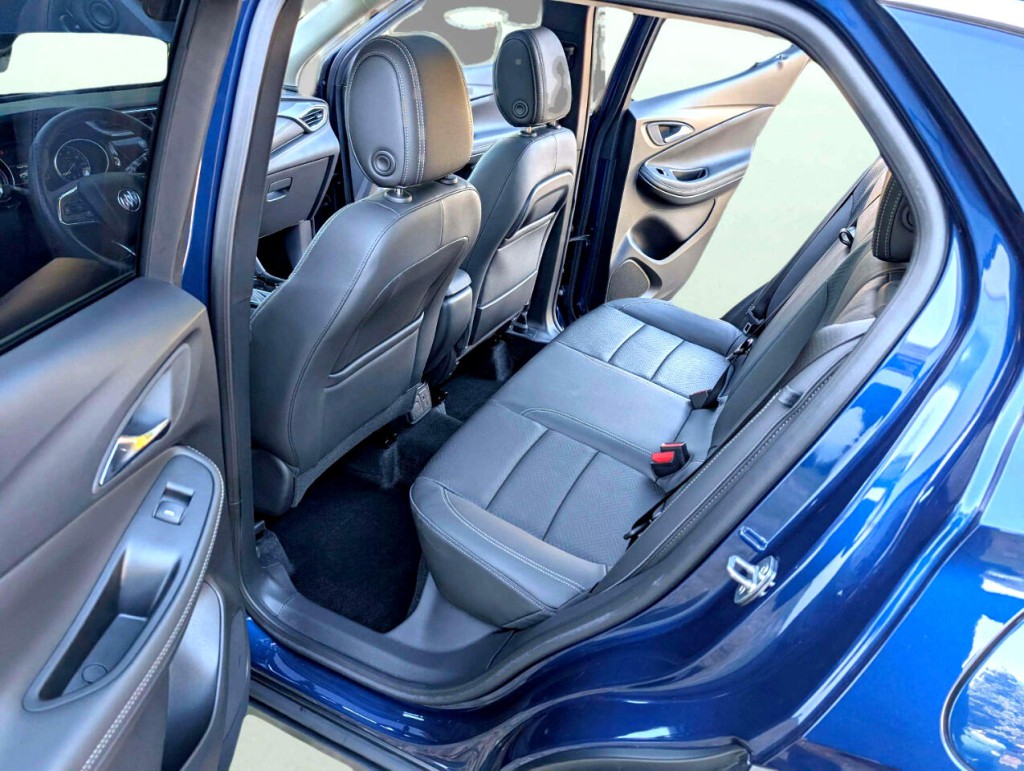 2023 Buick Enclave Image 15