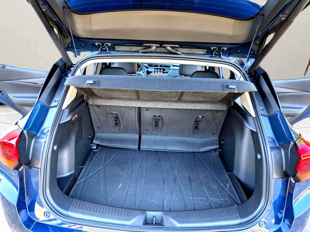 2023 Buick Enclave Image 17