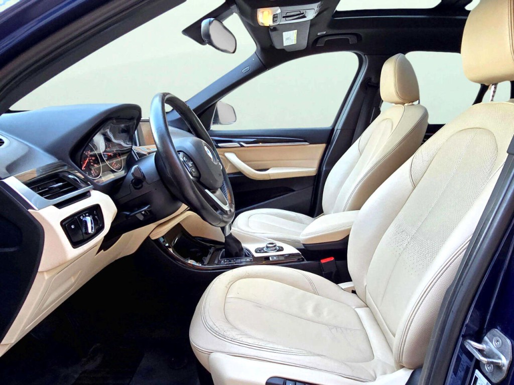 2016 BMW X1 Image 11