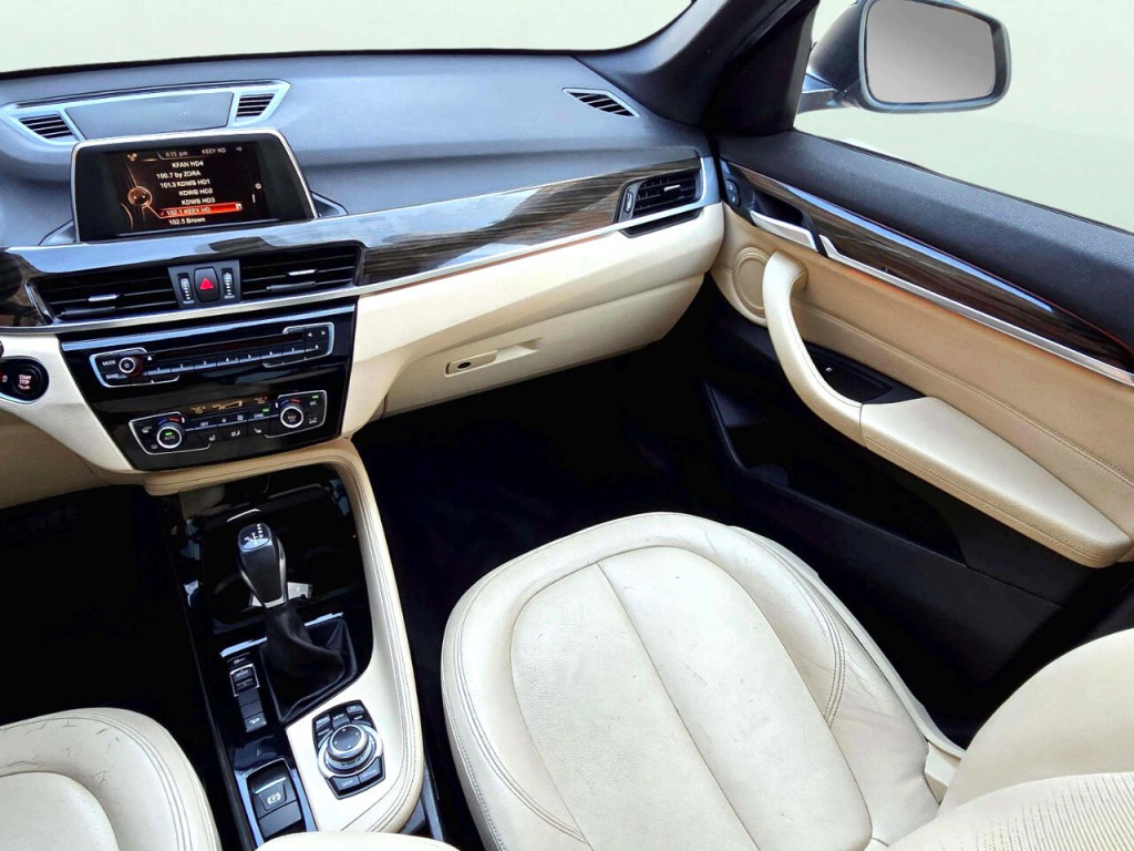 2016 BMW X1 Image 23