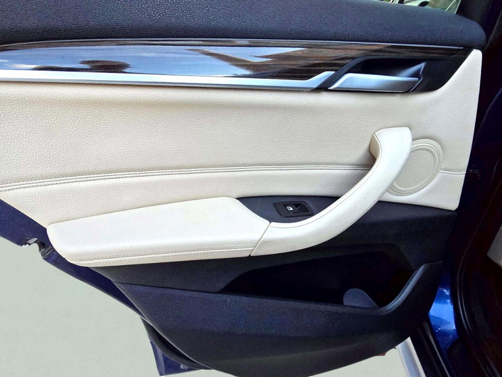 2016 BMW X1 Image 25