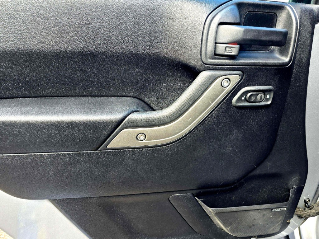 2016 Jeep Wrangler Unlimited Image 9