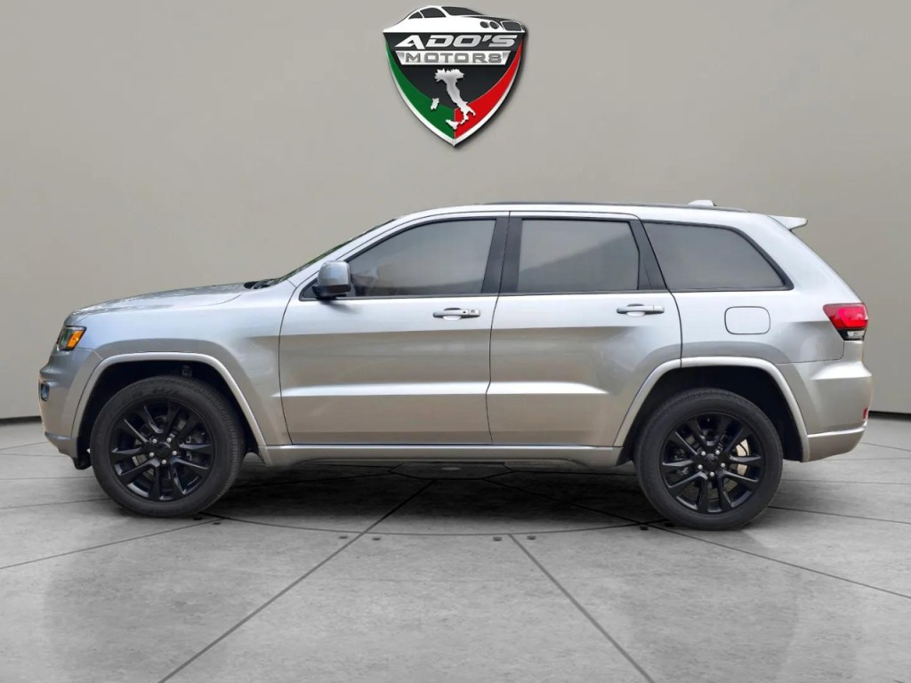 2021 Jeep Grand Cherokee Image 2