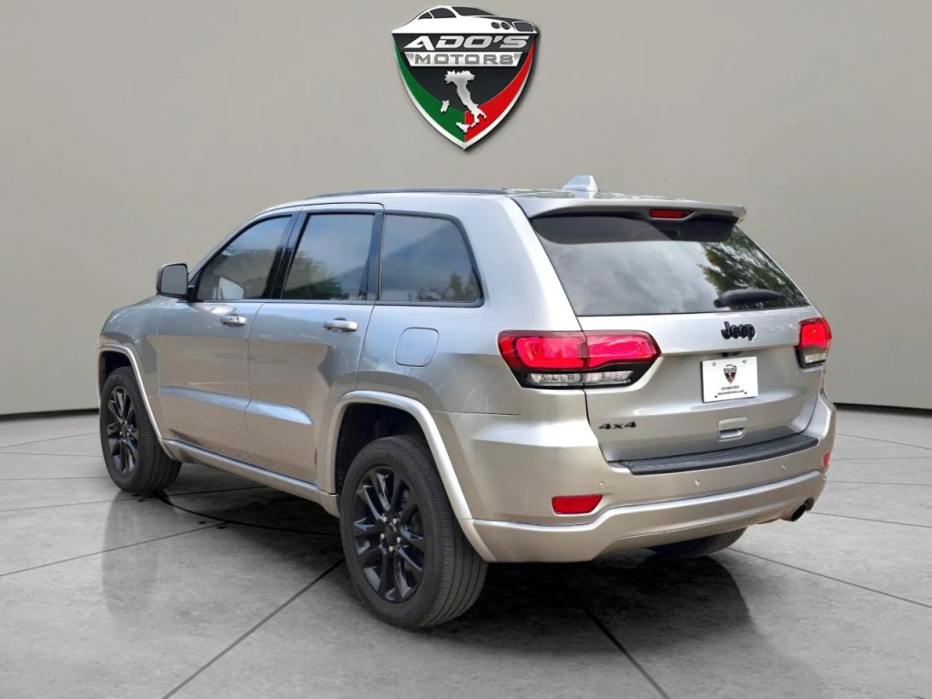 2021 Jeep Grand Cherokee Image 3