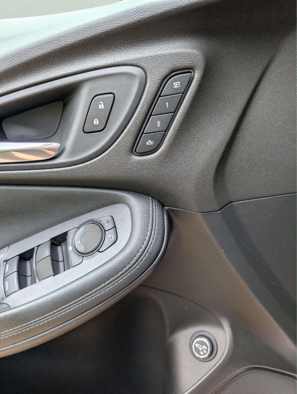 2021 Buick Enclave Image 11