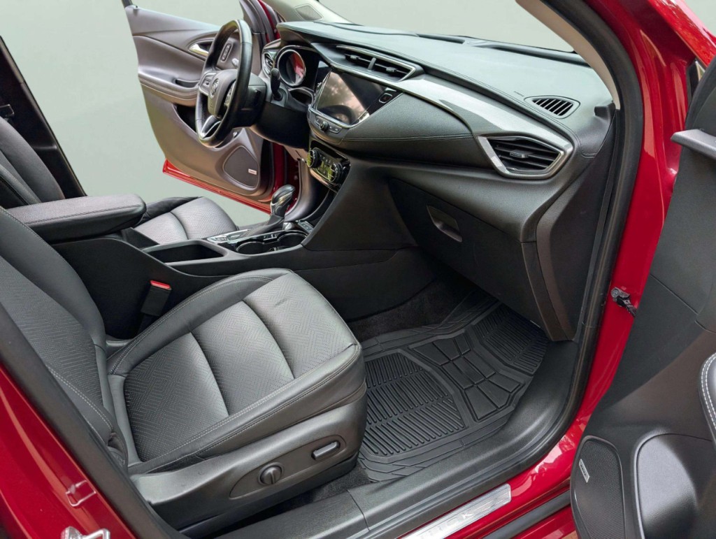 2021 Buick Enclave Image 17