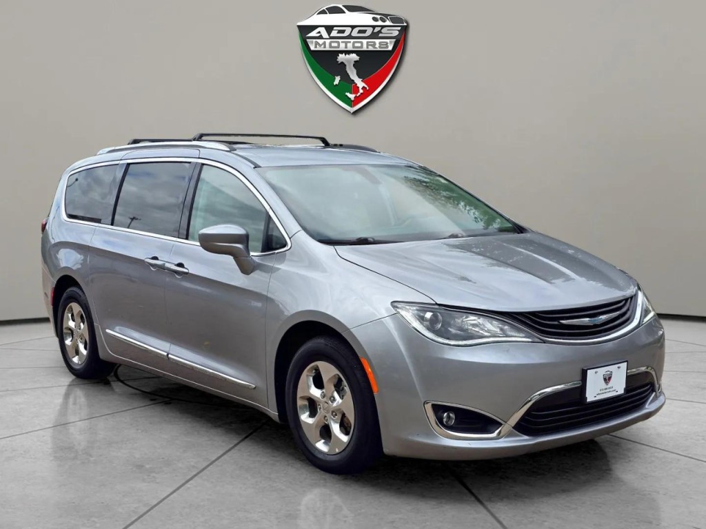2018 Chrysler Pacifica Image 7