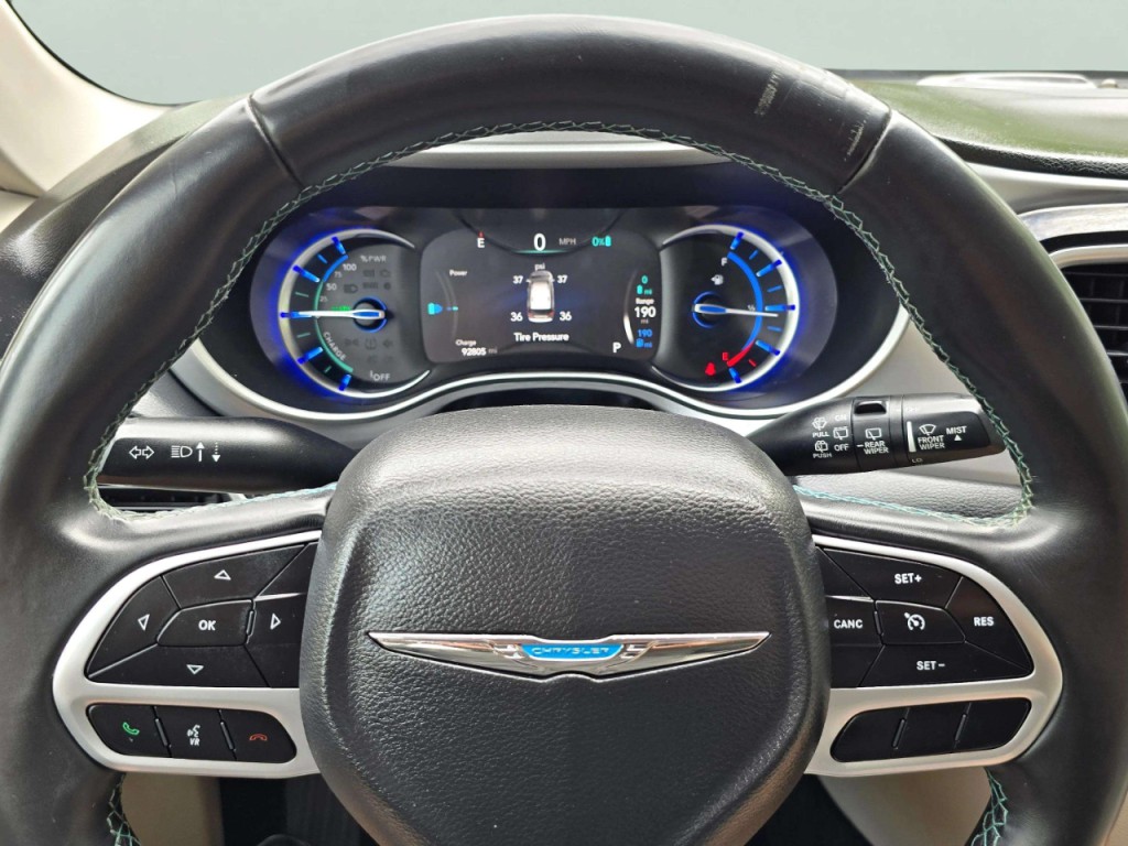 2018 Chrysler Pacifica Image 15
