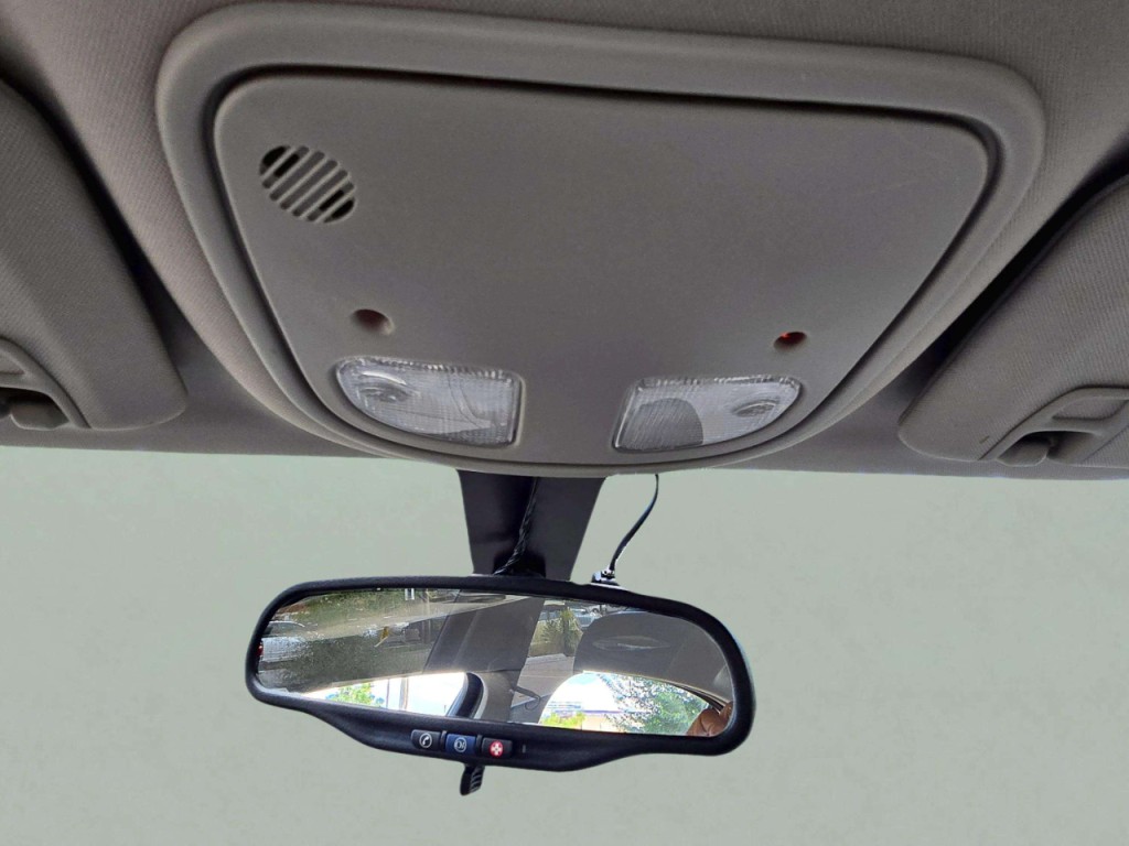 2009 Saturn Aura Image 17