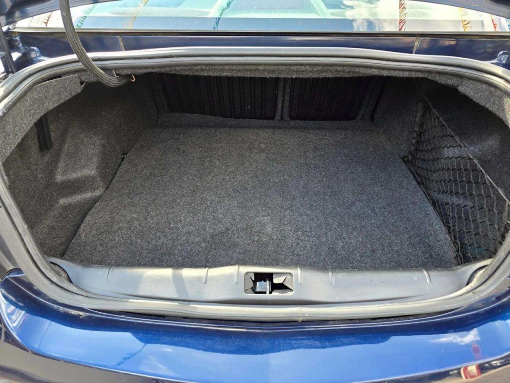 2009 Saturn Aura Image 25