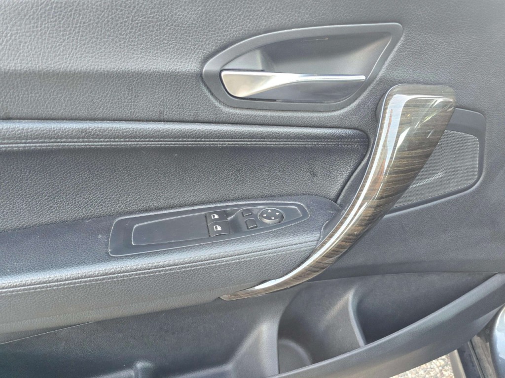 2015 BMW 2 Series Image 9