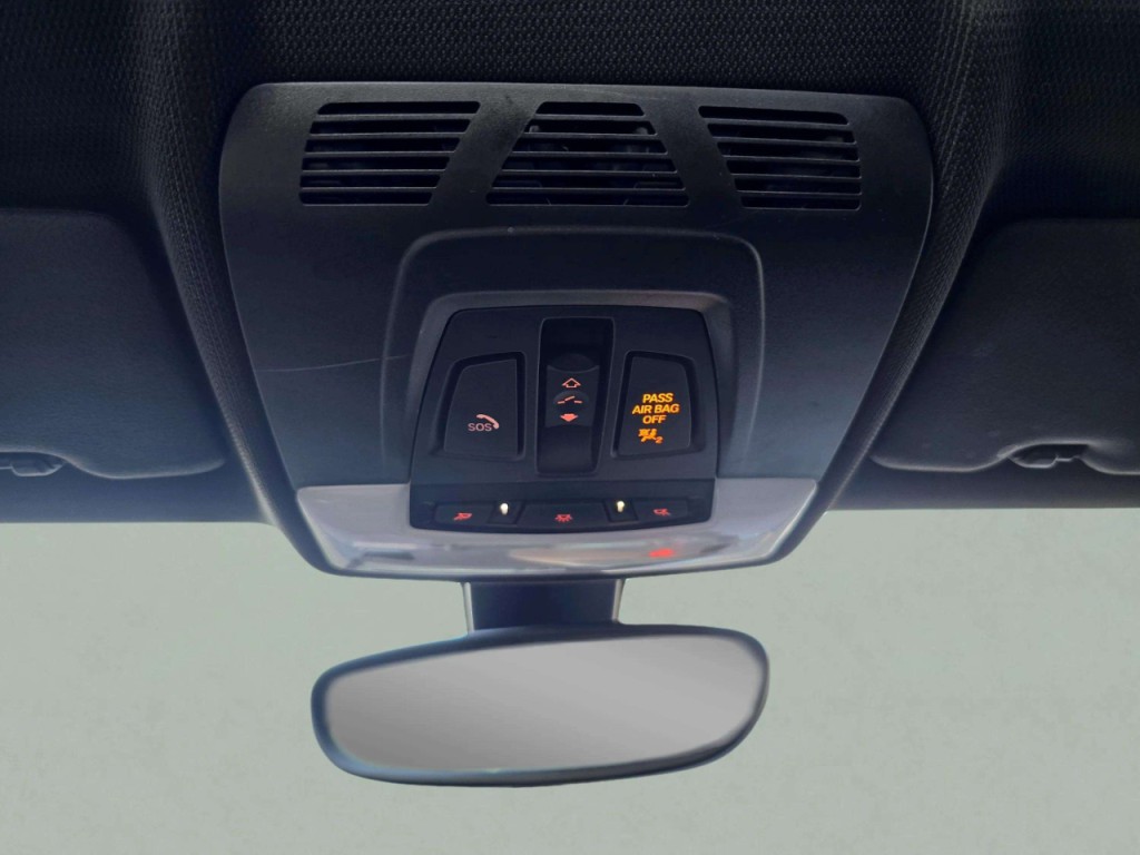 2015 BMW 2 Series Image 19