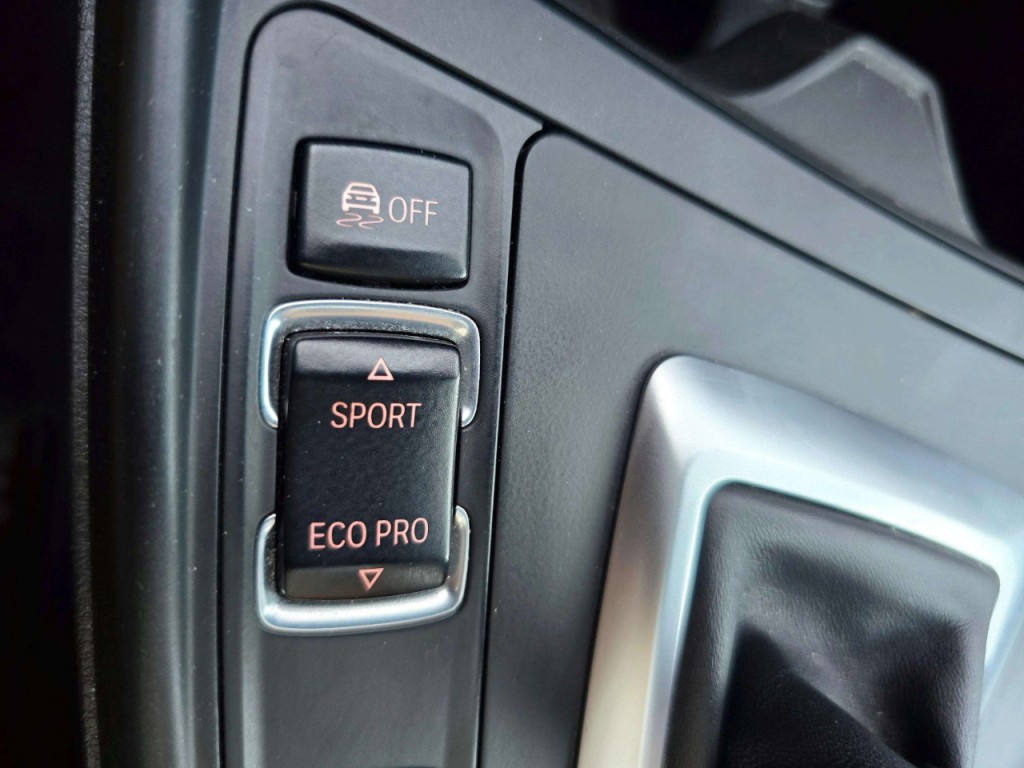 2015 BMW 2 Series Image 23