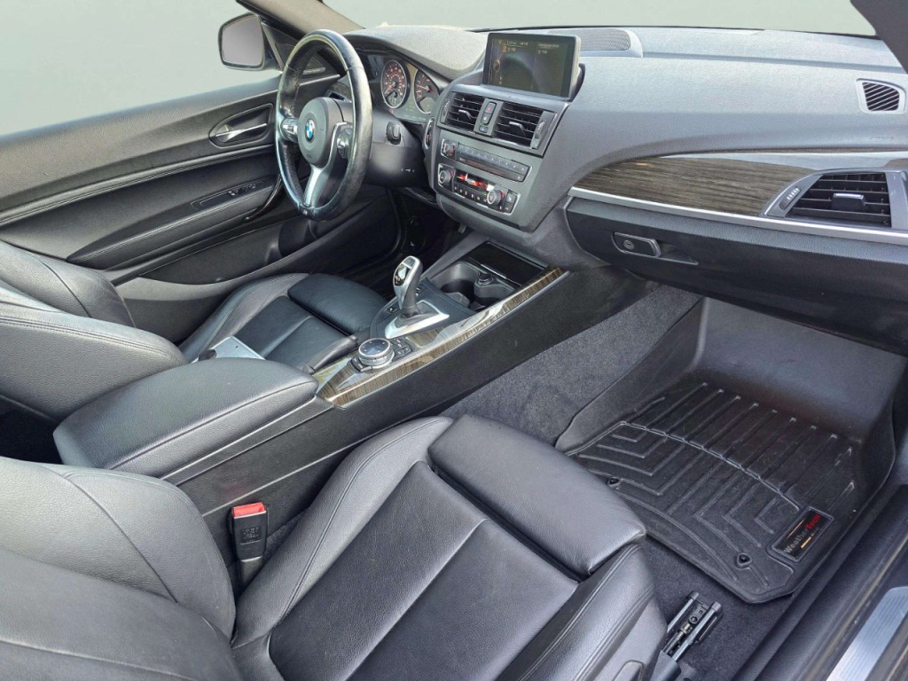 2015 BMW 2 Series Image 25