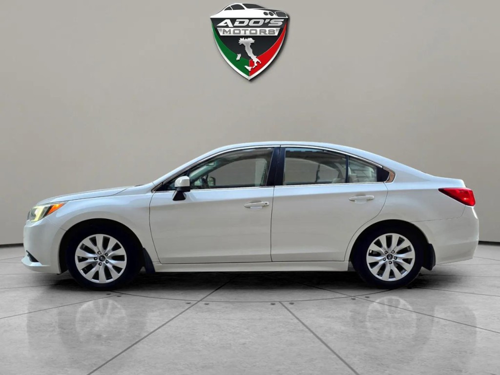 2016 Subaru Legacy Image 2