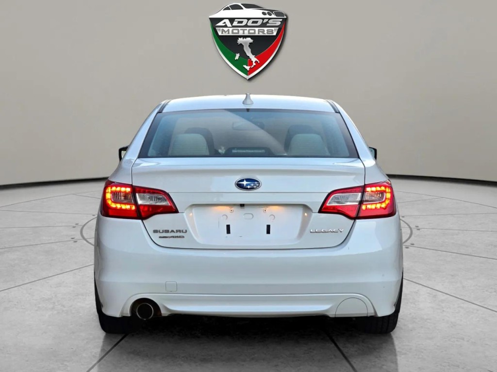 2016 Subaru Legacy Image 4