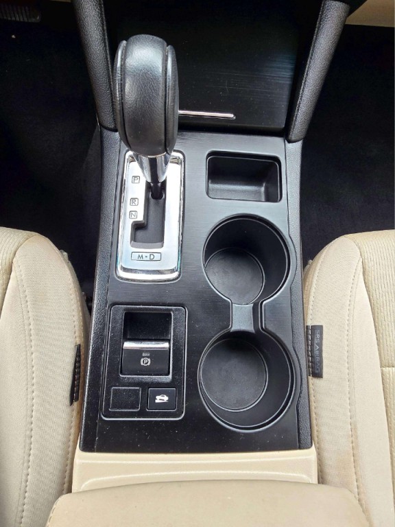 2016 Subaru Legacy Image 17