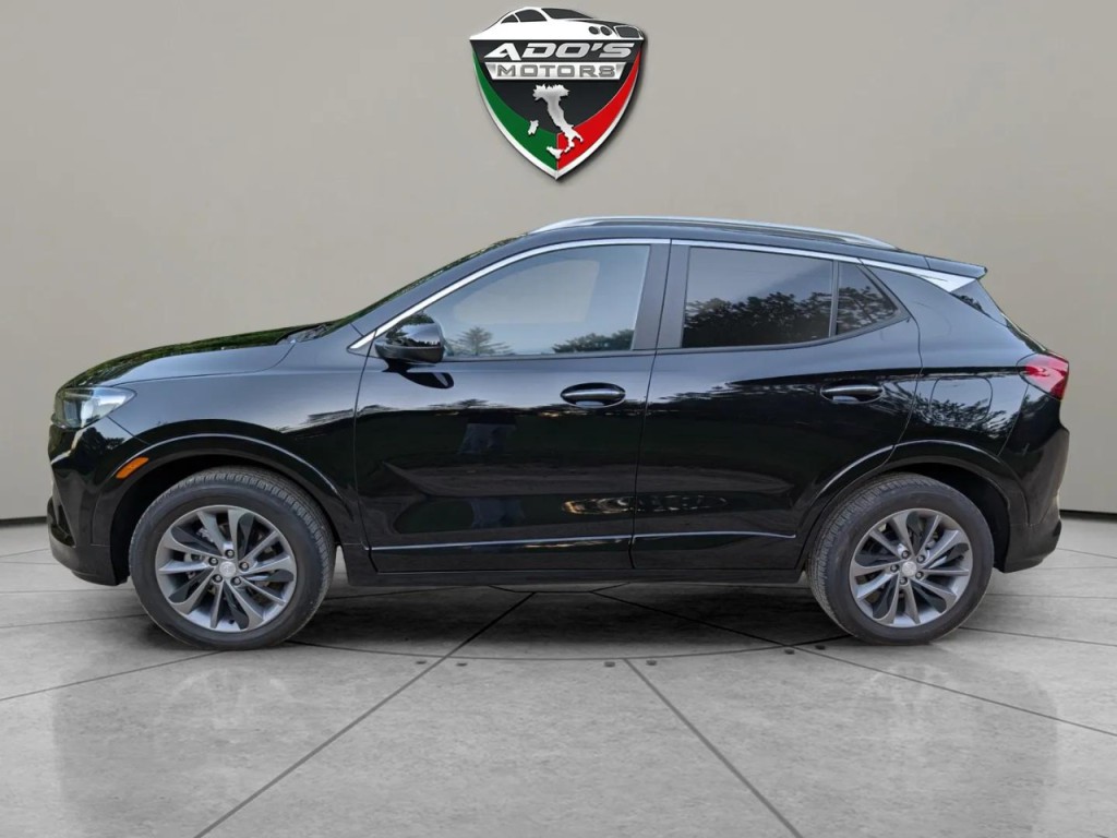 2023 Buick Enclave Image 2