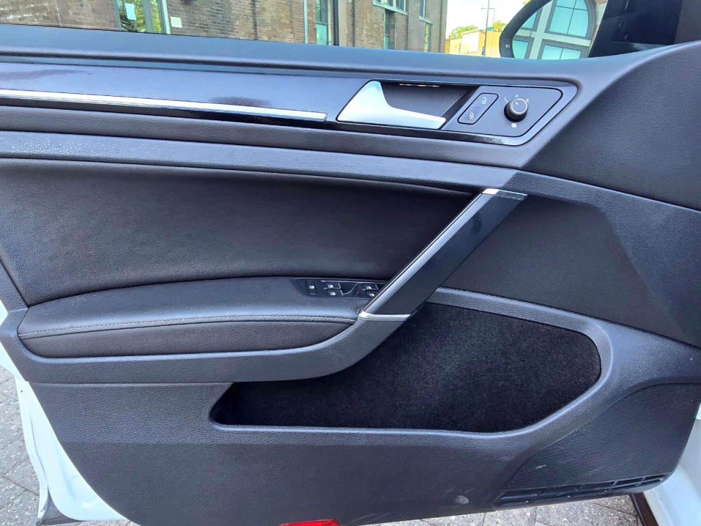 2018 Volkswagen Golf Image 10