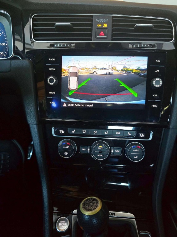 2018 Volkswagen Golf Image 23