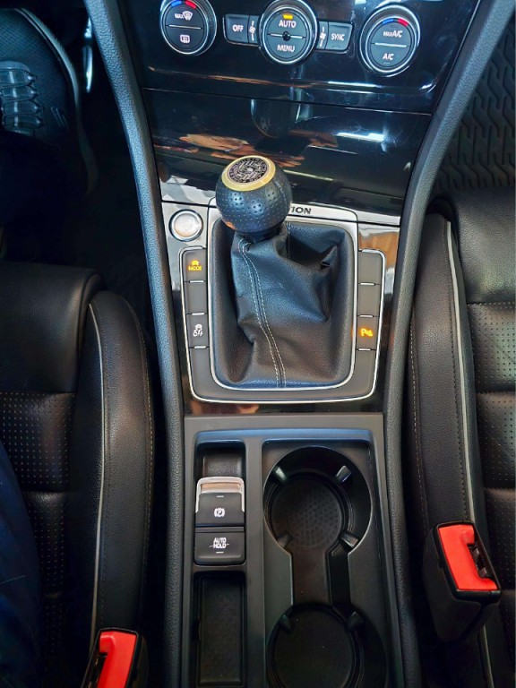 2018 Volkswagen Golf Image 24