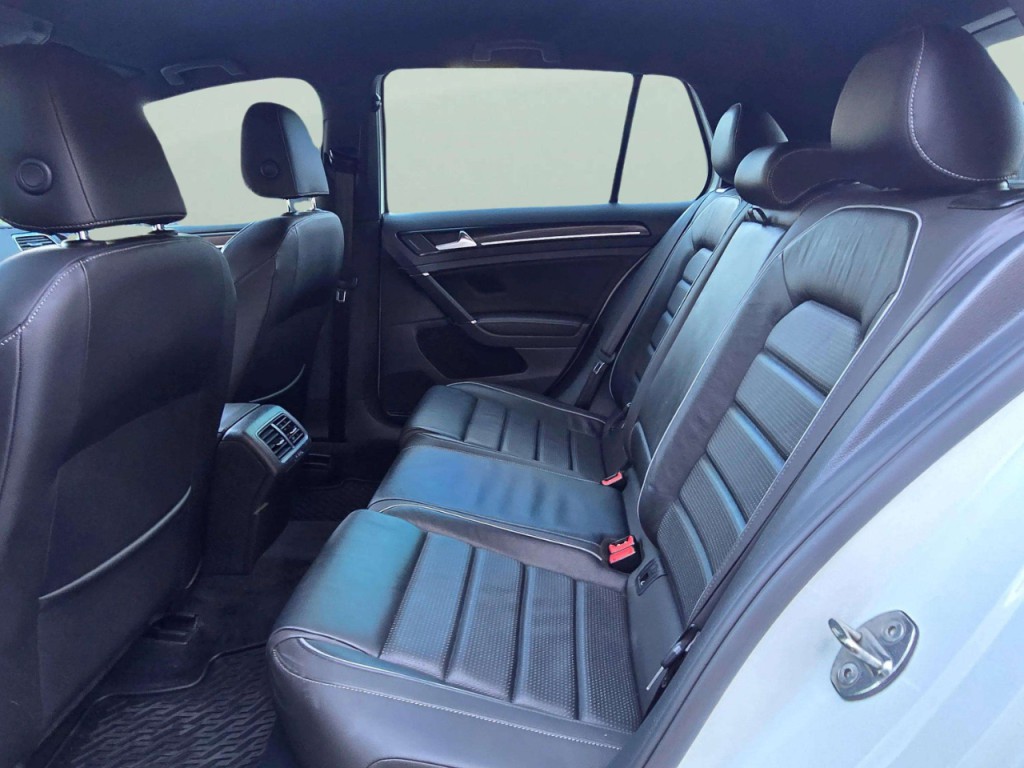 2018 Volkswagen Golf Image 28