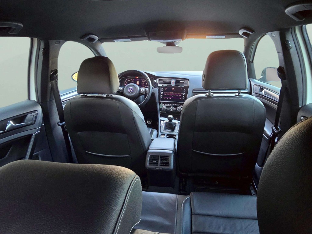 2018 Volkswagen Golf Image 29