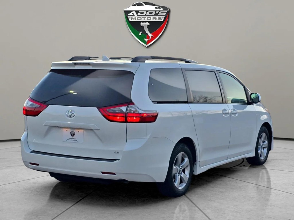 2020 Toyota Sienna Image 5