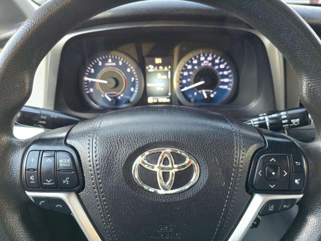 2020 Toyota Sienna Image 13