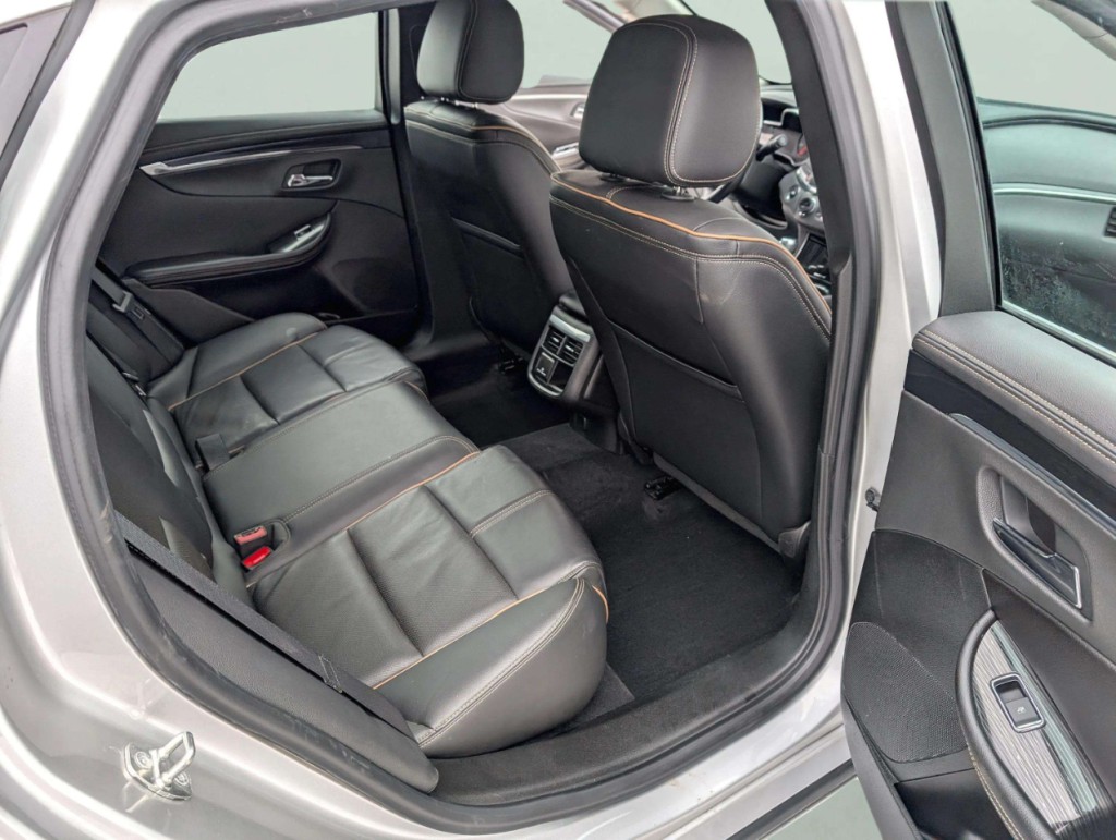 2019 Chevrolet Impala Image 17