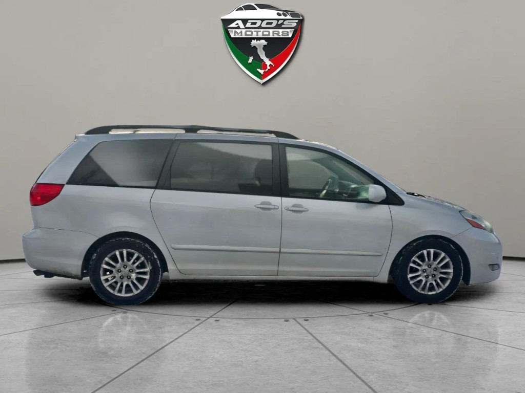 2009 Toyota Sienna Image 6