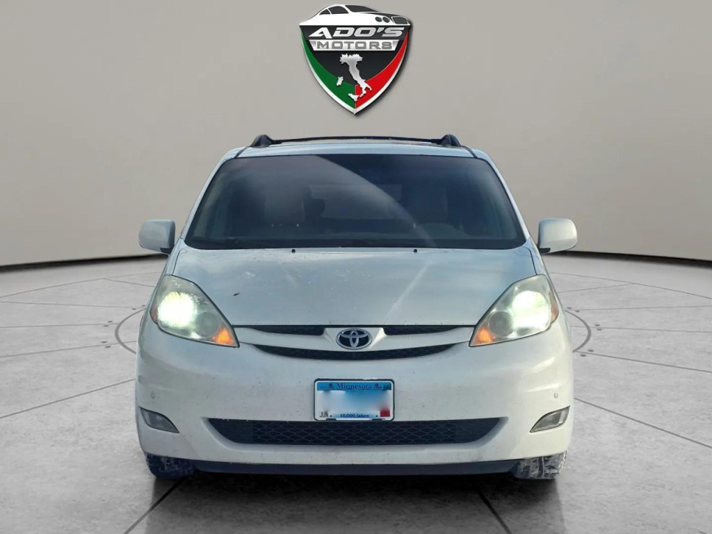 2009 Toyota Sienna Image 8