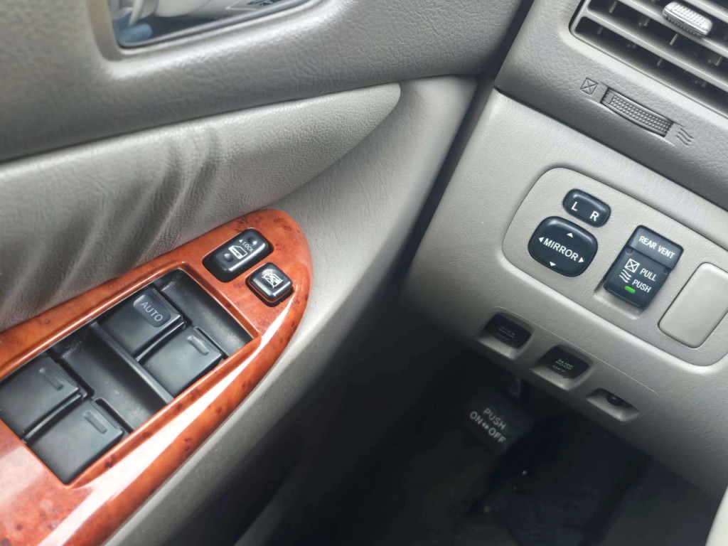 2009 Toyota Sienna Image 14