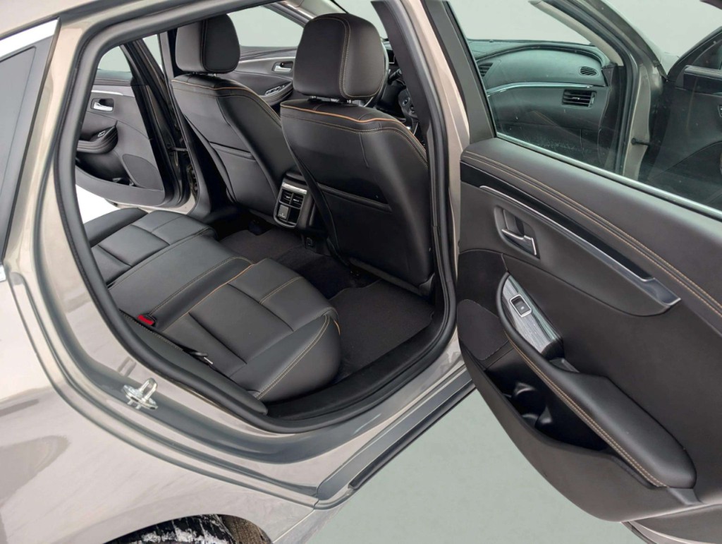 2019 Chevrolet Impala Image 15