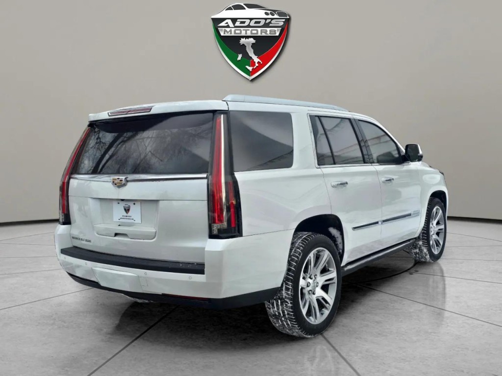 2016 Cadillac Escalade Image 5