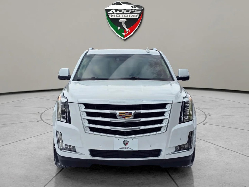 2016 Cadillac Escalade Image 8