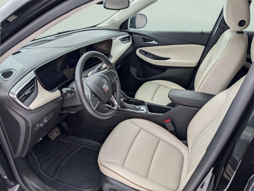 2024 Buick Enclave Image 9