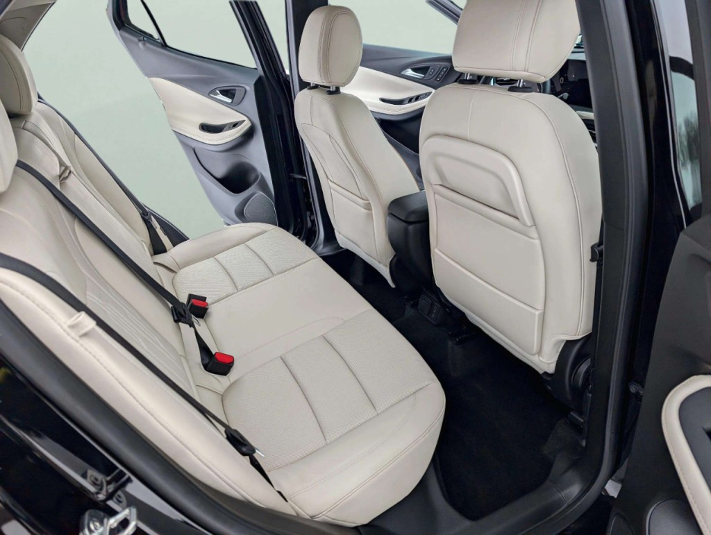 2024 Buick Enclave Image 16