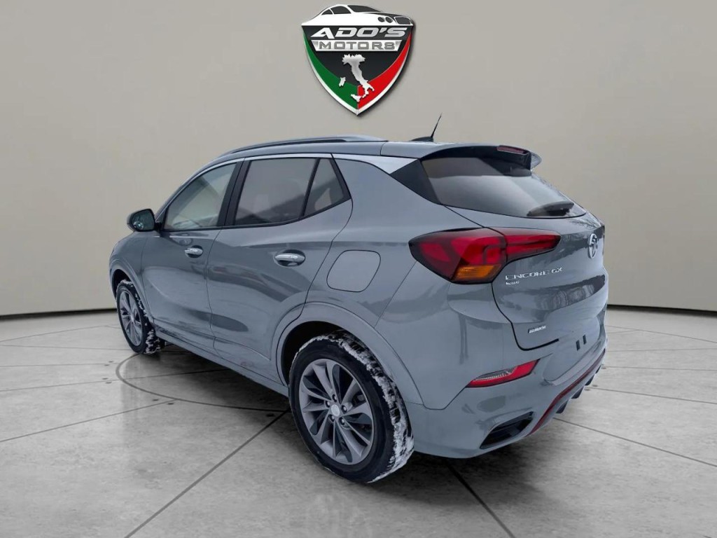 2023 Buick Enclave Image 3