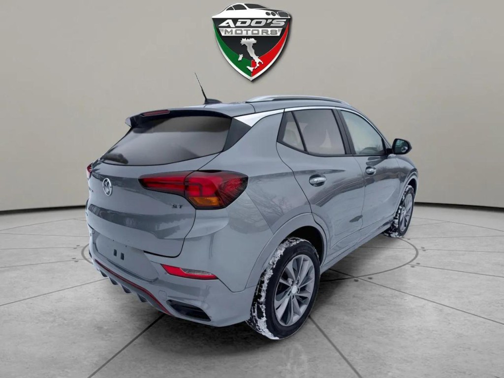 2023 Buick Enclave Image 5