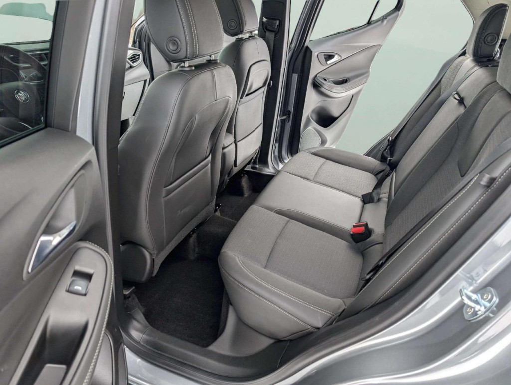 2023 Buick Enclave Image 16