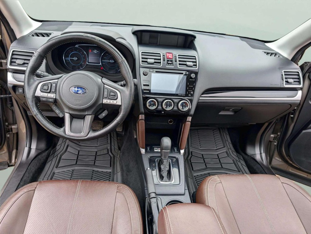 2018 Subaru Forester Image 11