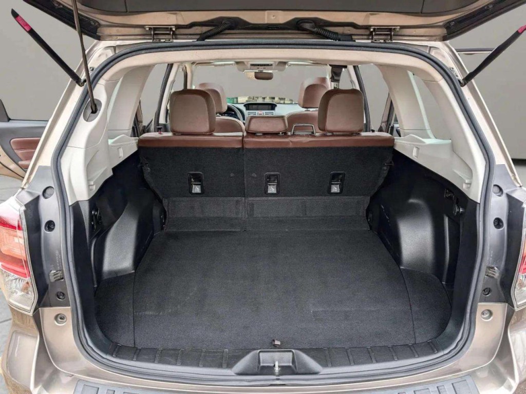 2018 Subaru Forester Image 19