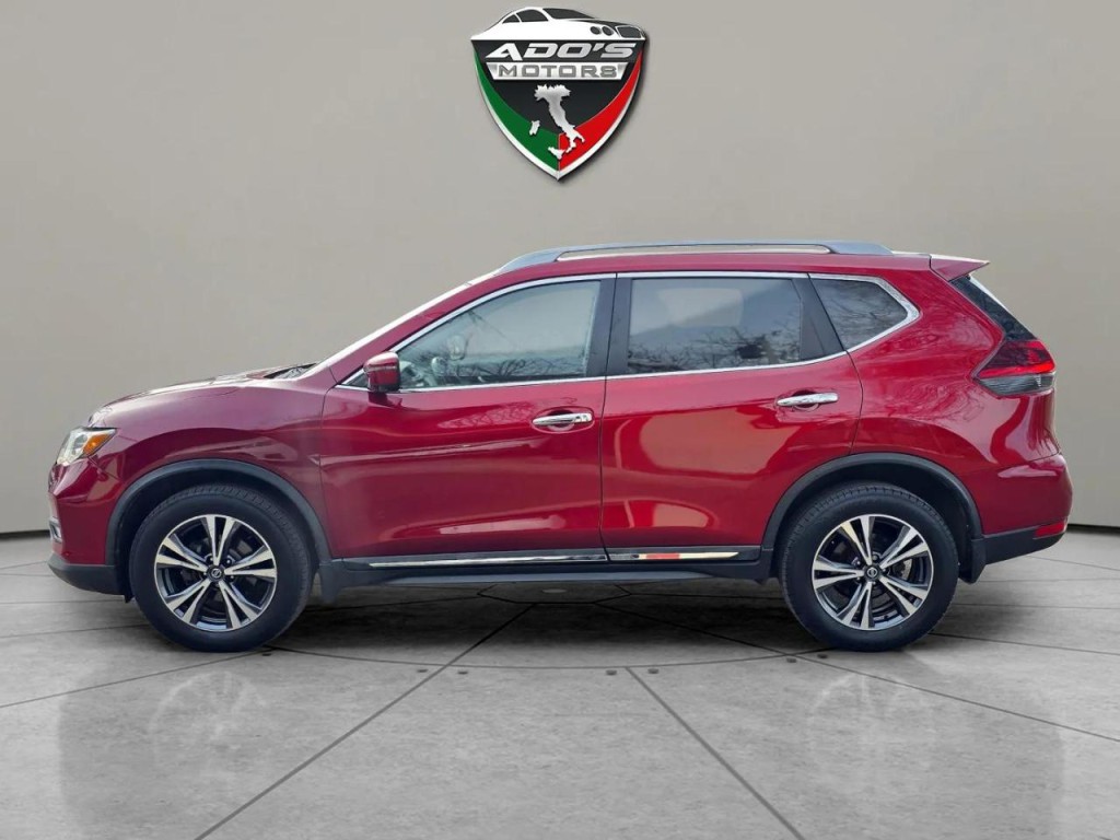 2018 Nissan Rogue Image 2
