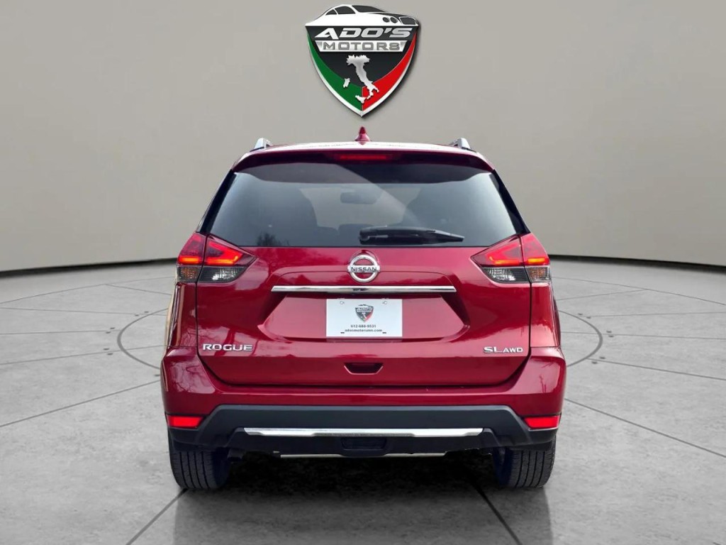 2018 Nissan Rogue Image 4
